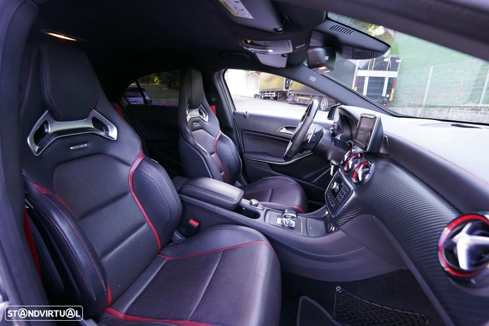 Mercedes-Benz A 45 AMG 4Matic Speedshift 7G-DCT - 13