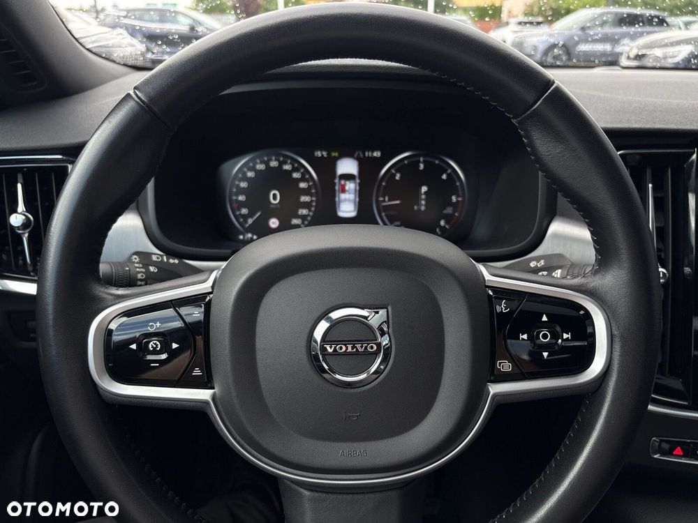 Volvo S90 - 14