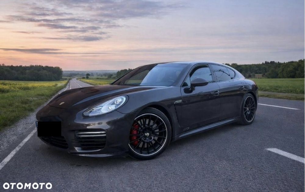 Porsche Panamera - 3
