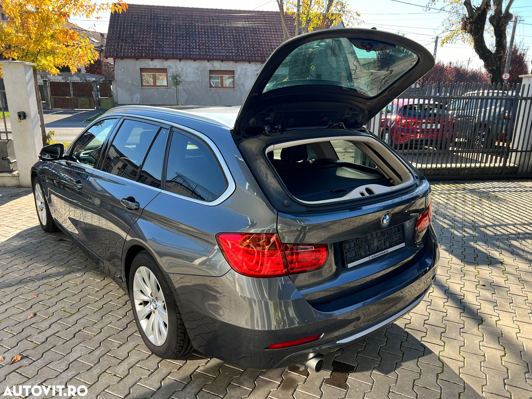BMW Seria 3 320d Touring Aut. Modern Line - 8
