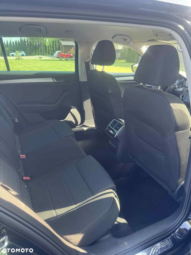 Skoda Superb 2.0 TDI Ambition DSG7 - 9