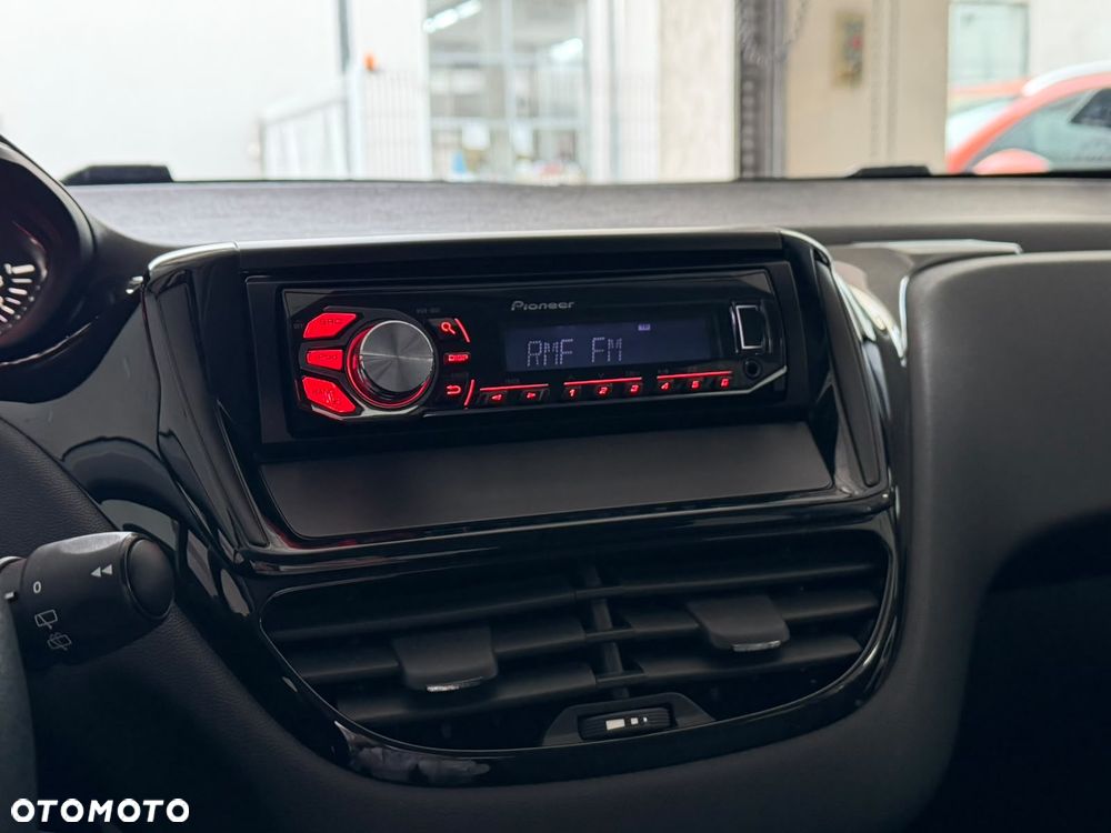 Peugeot 208 PureTech 68 Like - 21
