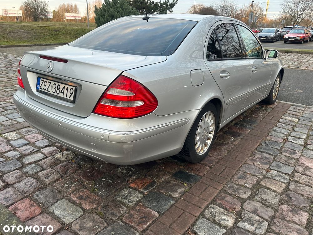Mercedes-Benz Klasa E 350 4Matic Automatik Elegance - 4