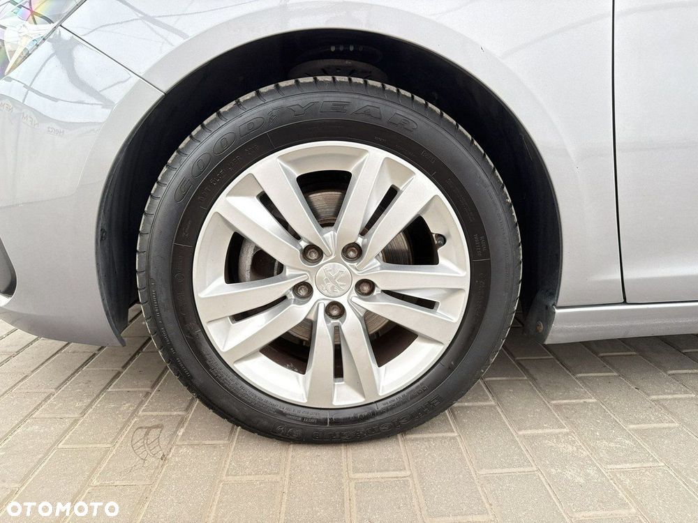 Peugeot 308 - 21