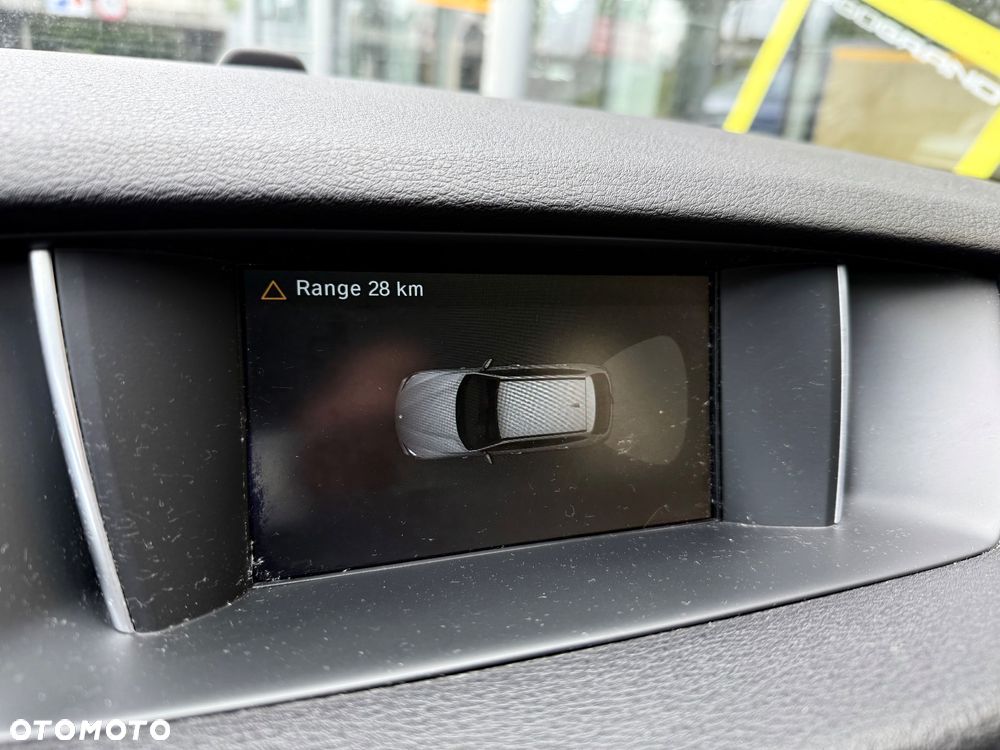 BMW X1 sDrive18d xLine - 22