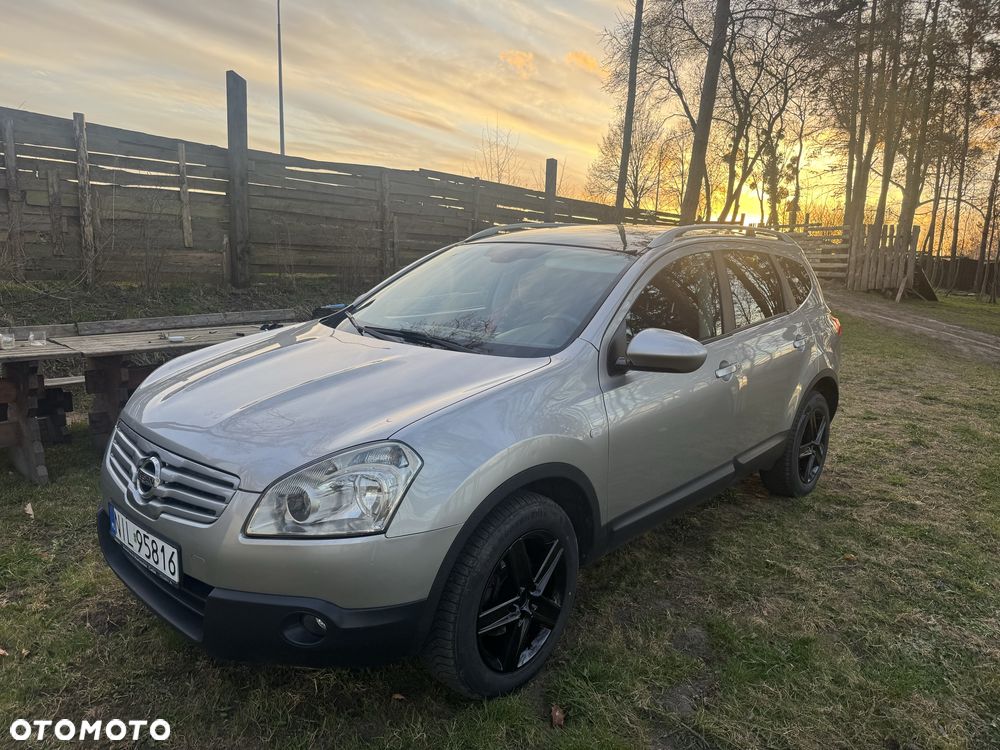 Nissan Qashqai+2 - 1