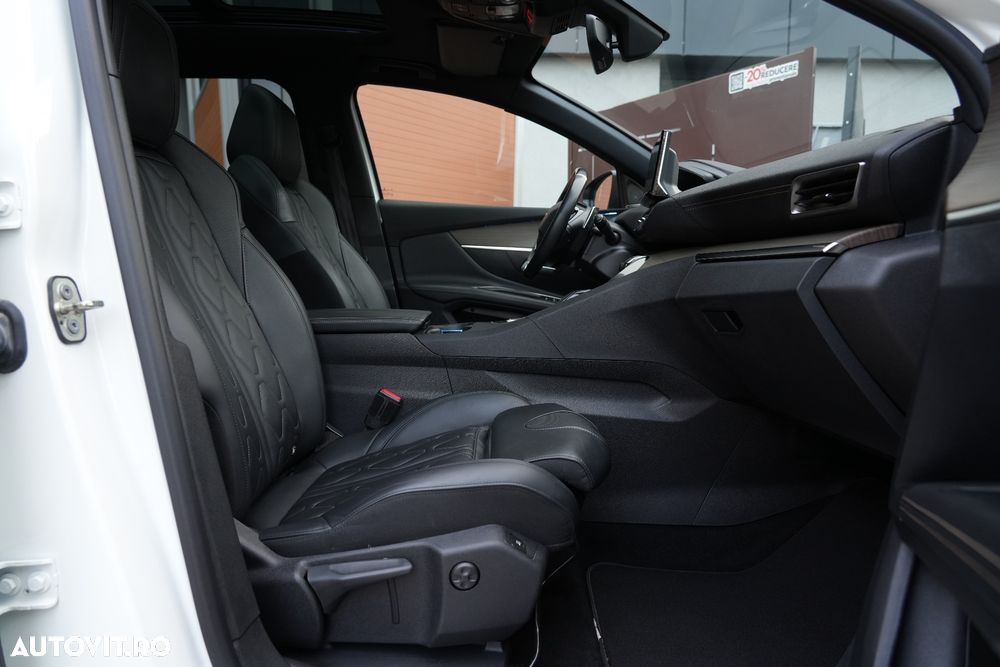 Peugeot 3008 PHEV EAT8 4X4 GT Pack - 24