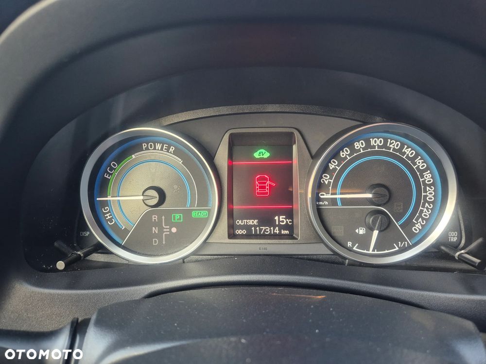 Toyota Auris 1.8 HSD Luna - 25