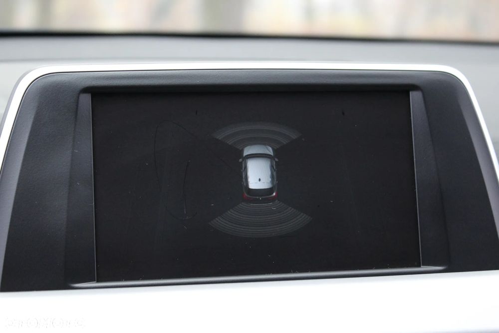 BMW X1 sDrive18d Advantage - 29