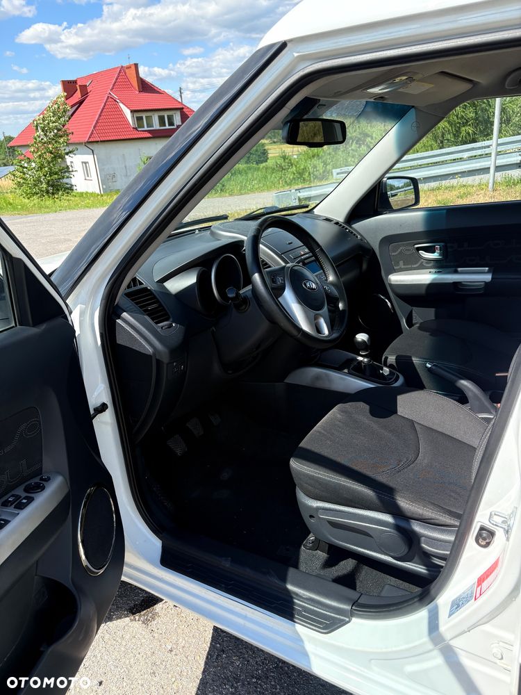 Kia Soul 1.6 CRDI White Collection - 10