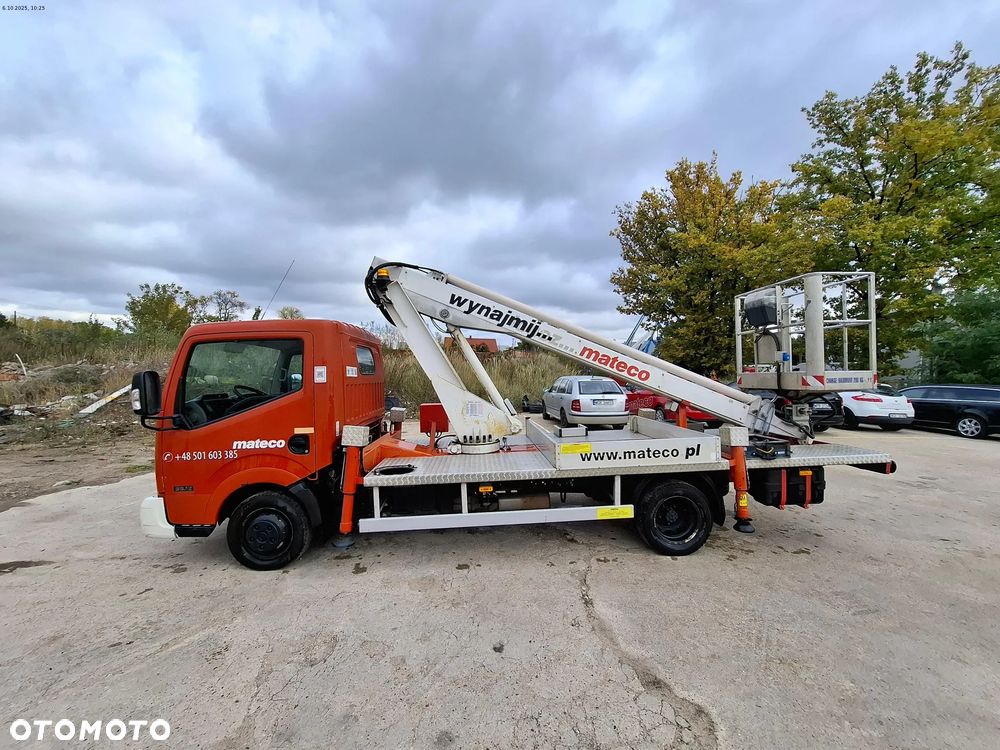 Nissan Cabstar - 1