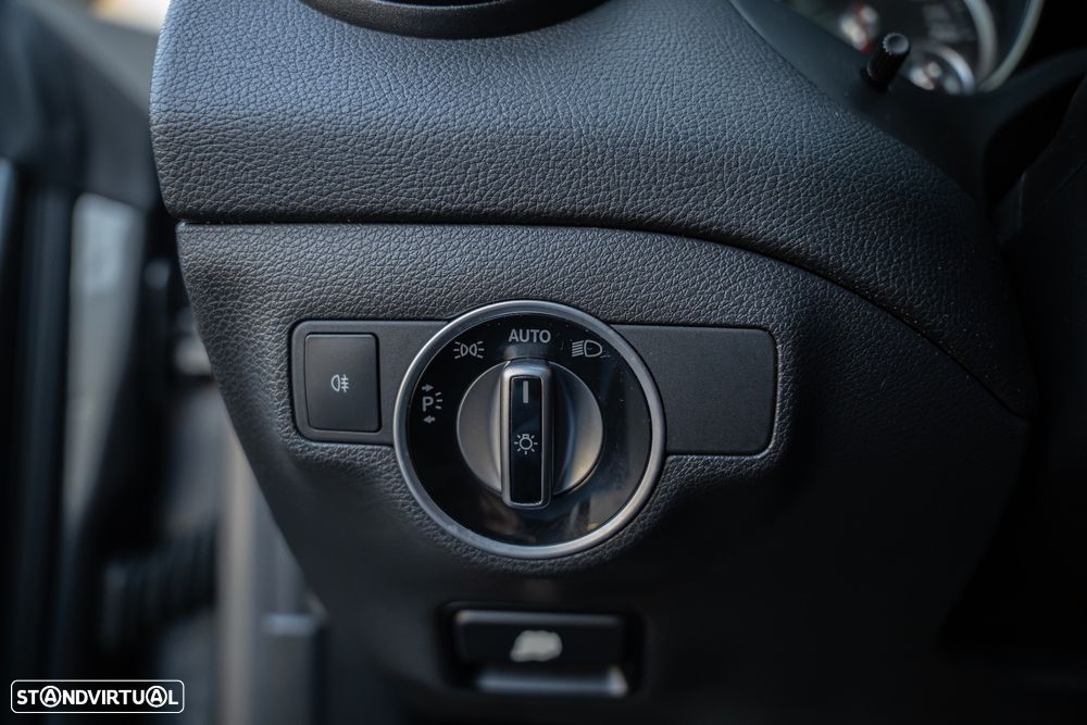 Mercedes-Benz CLA 180 d AMG Line - 13