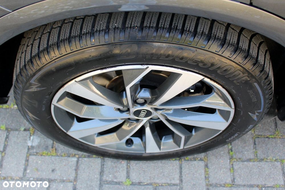 Audi Q5 Sportback - 32