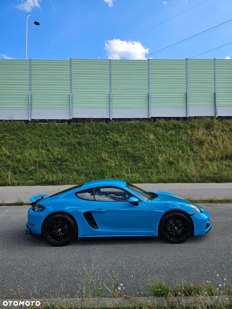 Porsche 718 Cayman - 10