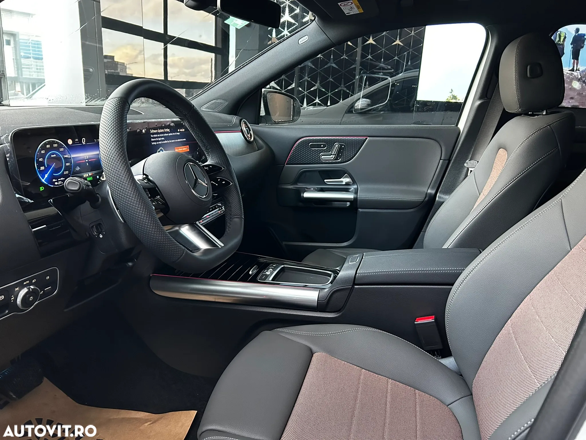 Mercedes-Benz EQA - 10