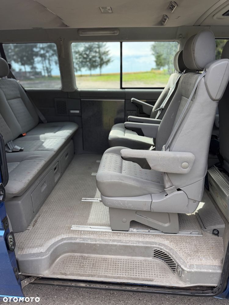 Volkswagen Multivan - 29