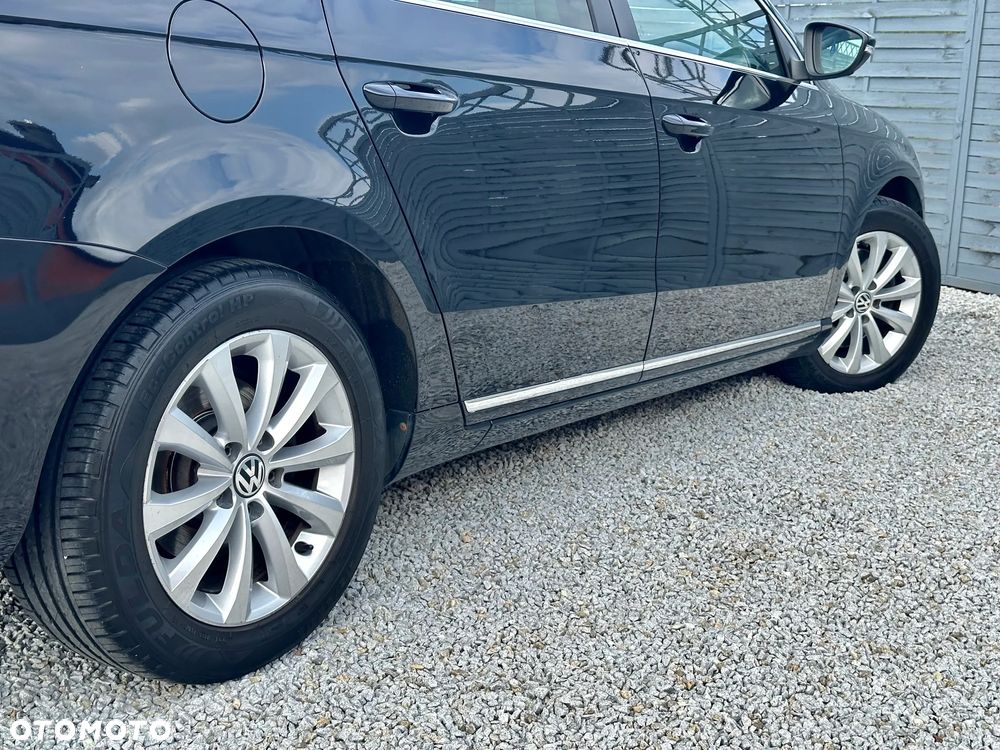 Volkswagen Passat 1.8 TSI Comfortline - 24