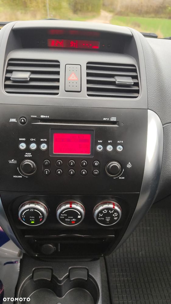 Suzuki SX4 1.6 GS / Premium - 33