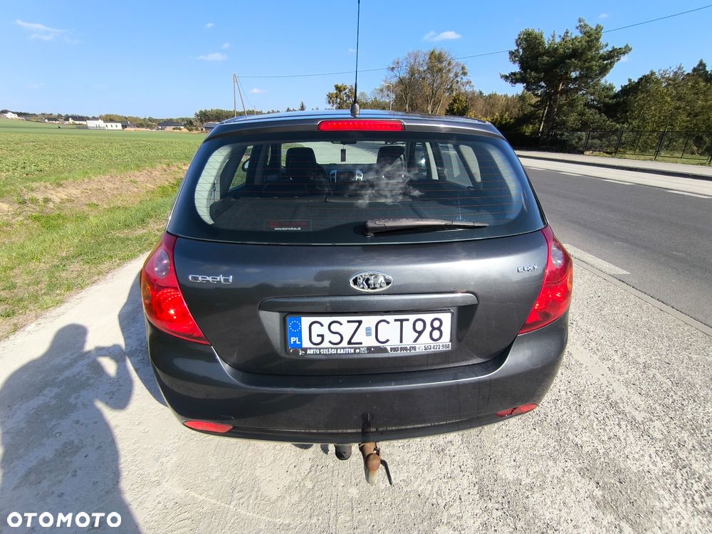 Kia Ceed 1.6 Crdi Comfort - 4