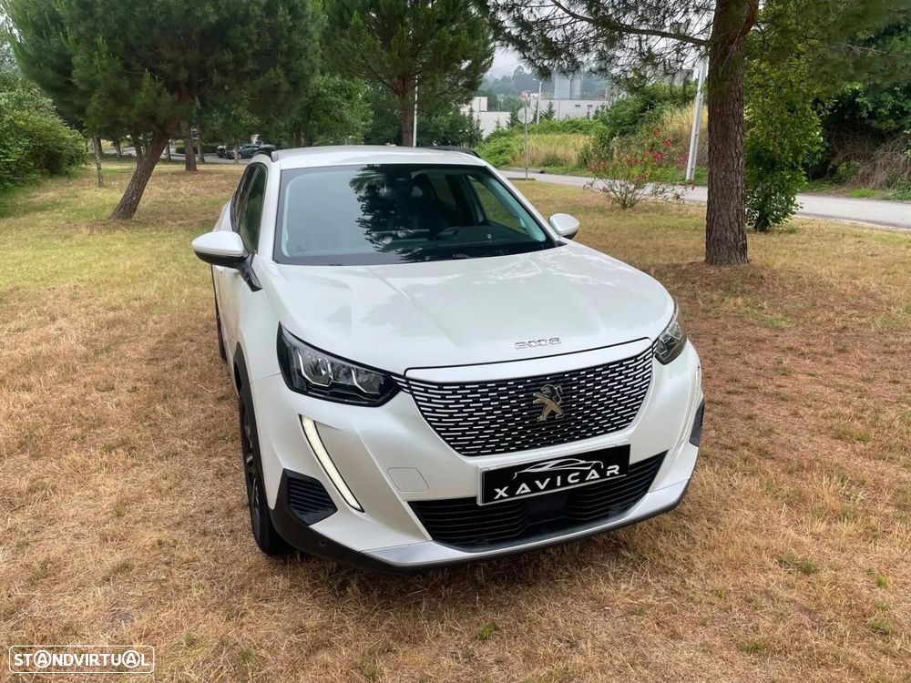 Peugeot e-2008 Allure - 1