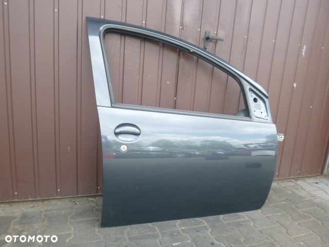 DRZWI PRAWY PRZÓD PRAWE PRZEDNIE KOMPLETNE TOYOTA AYGO I 05-14 KOLOR 1E0-FB10 - 10