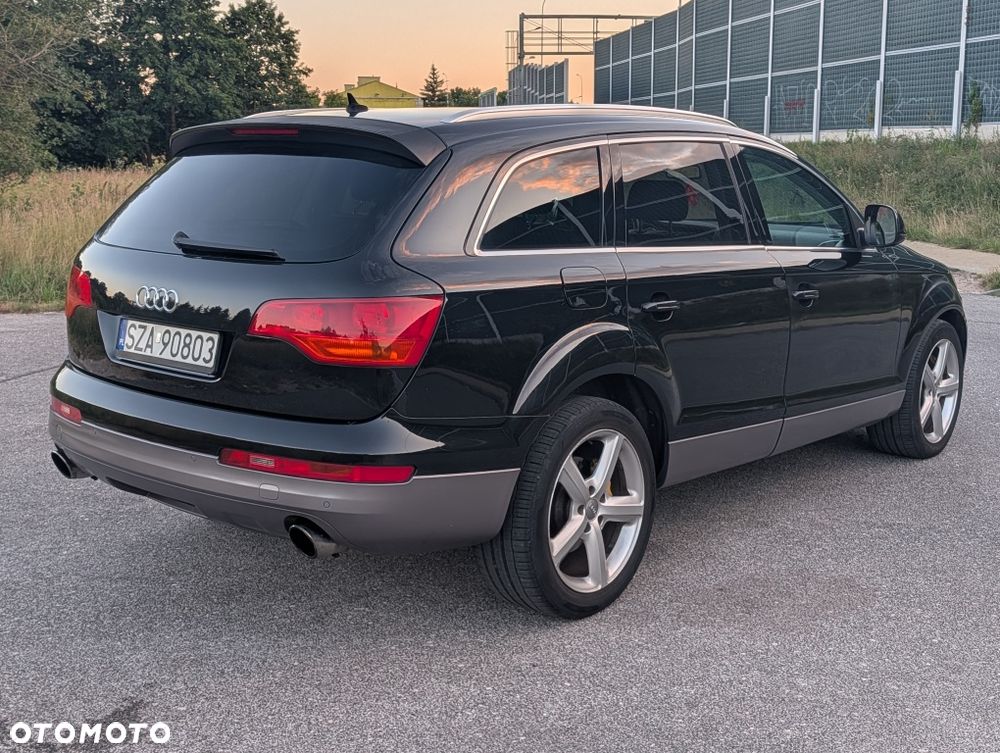 Audi Q7 - 4