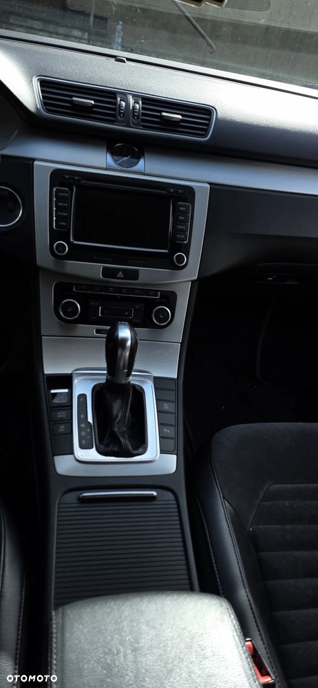 Volkswagen Passat 2.0 TDI Comfortline Optimum DSG - 23