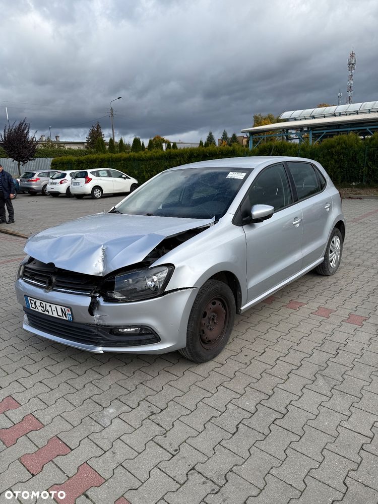 Volkswagen Polo - 2