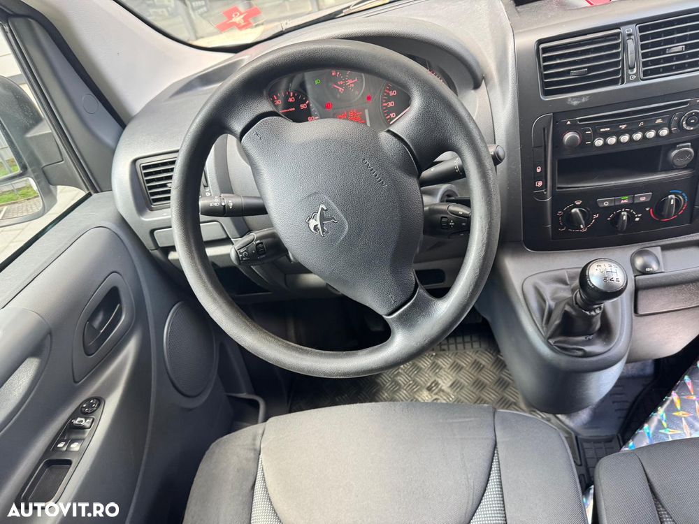 Peugeot Expert Combi L2H1 2.0 BlueHDI S&S - 10