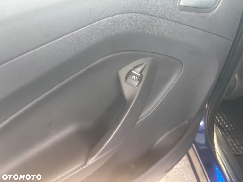 Ford Kuga 1.5 EcoBoost 2x4 Titanium - 8