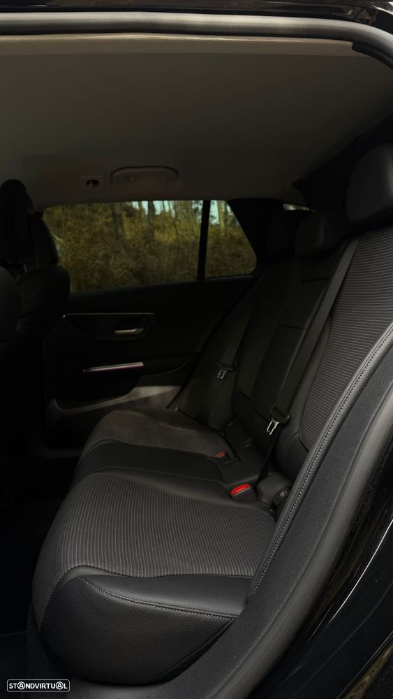 Mercedes-Benz C 200 d Avantgarde - 22