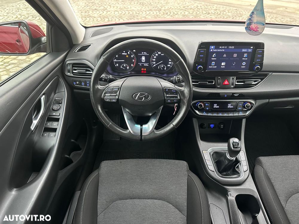 Hyundai i30 1.5 110CP 5DR M/T Comfort - 6