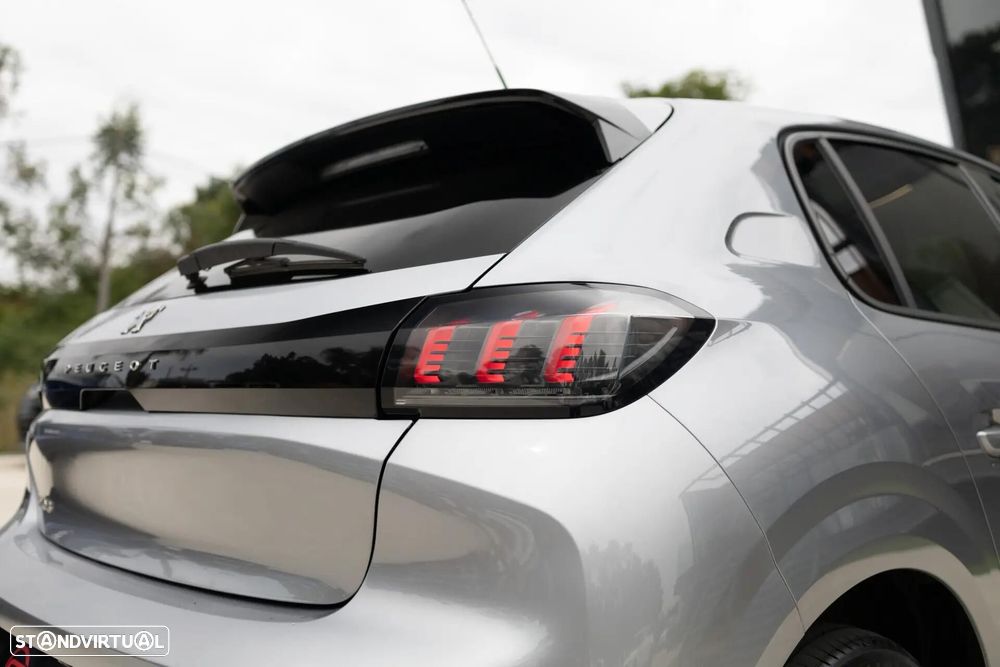 Peugeot 208 1.2 PureTech Allure - 45