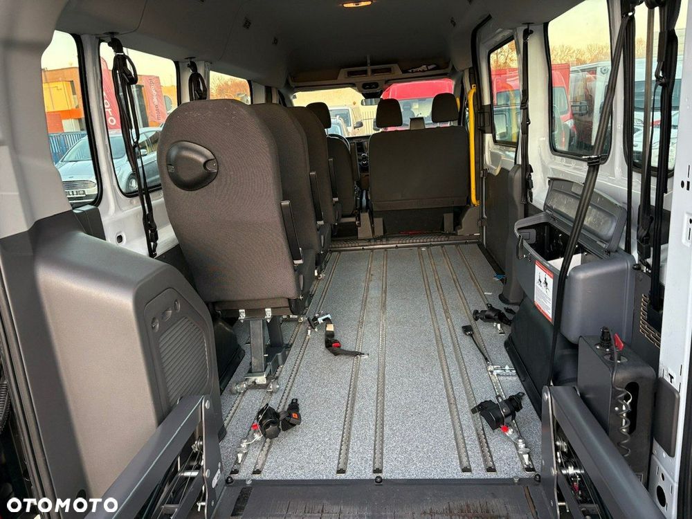 Ford Transit - 9