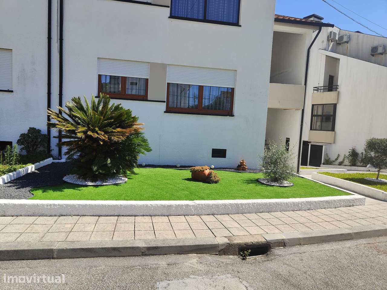 Moradia T3 com Jardim e Garagem em baltar e anexo incluído. - Grande imagem: 2/32