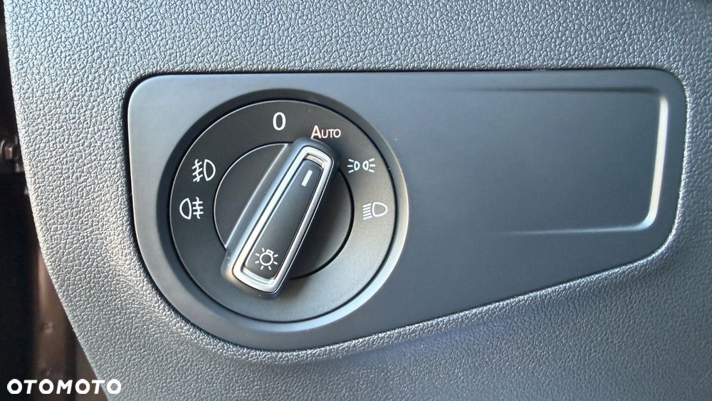 Volkswagen Tiguan - 32