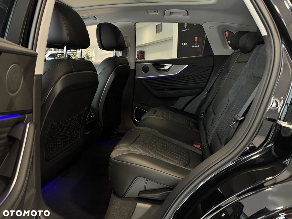 Hongqi HS5 2.0T Executive AWD - 11