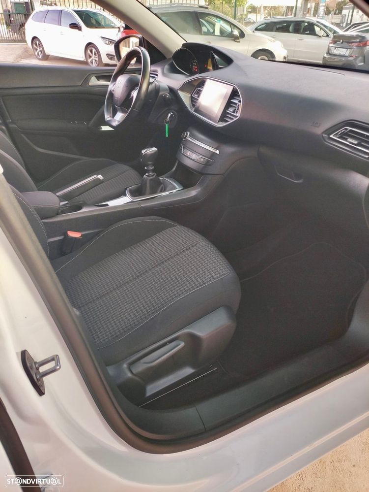 Peugeot 308 1.5 BlueHDi Business Line - 15