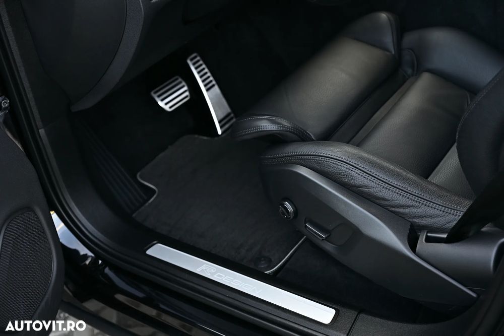 Volvo XC 60 D5 AWD R-Design - 22