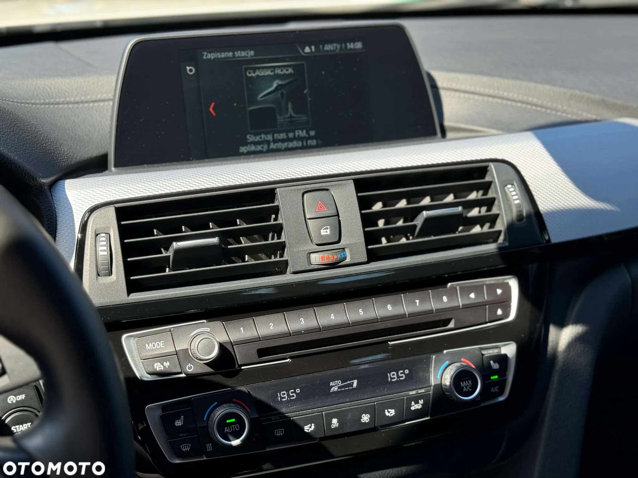 BMW Seria 3 318i M Sport - 9