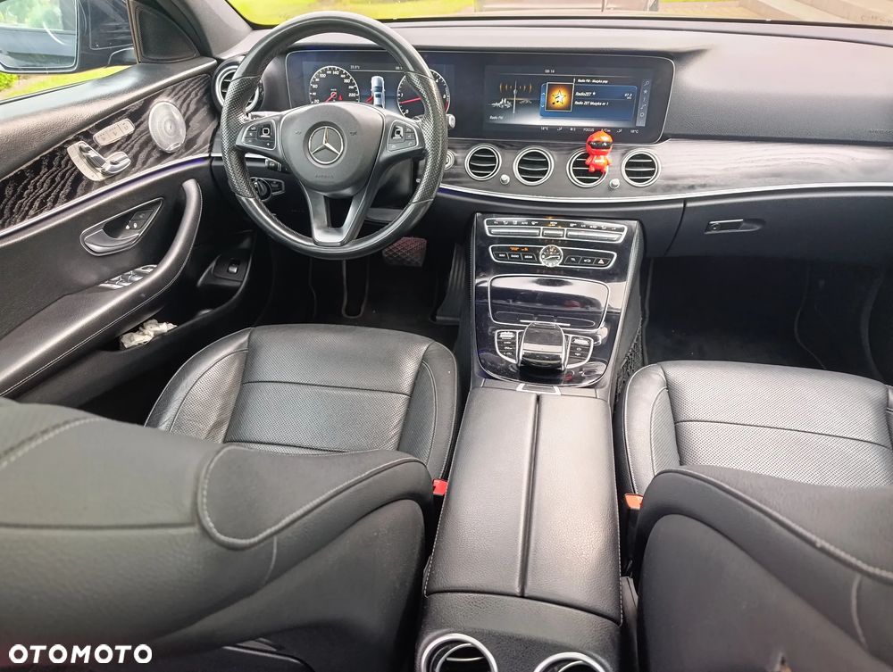 Mercedes-Benz Klasa E 350 d 9G-TRONIC AMG Line - 13