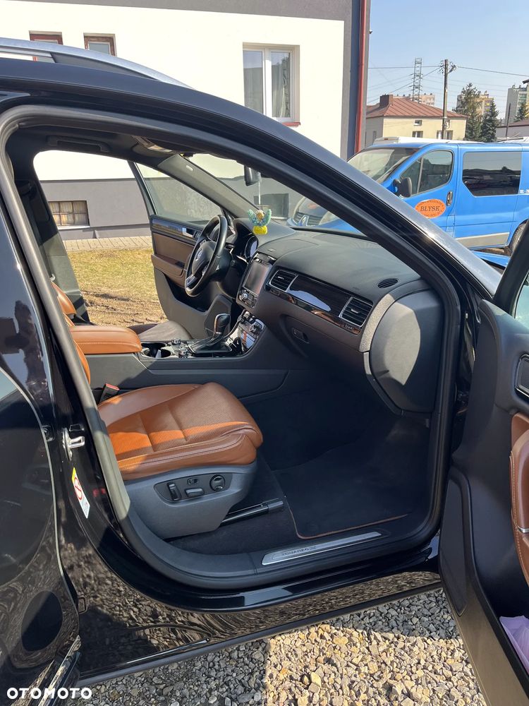 Volkswagen Touareg 3.0 V6 TDI BMT X-Edition - 3