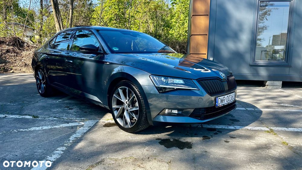 Skoda Superb 2.0 TSI DSG SportLine - 9