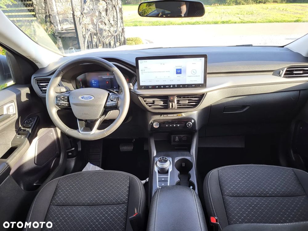 Ford Kuga - 31