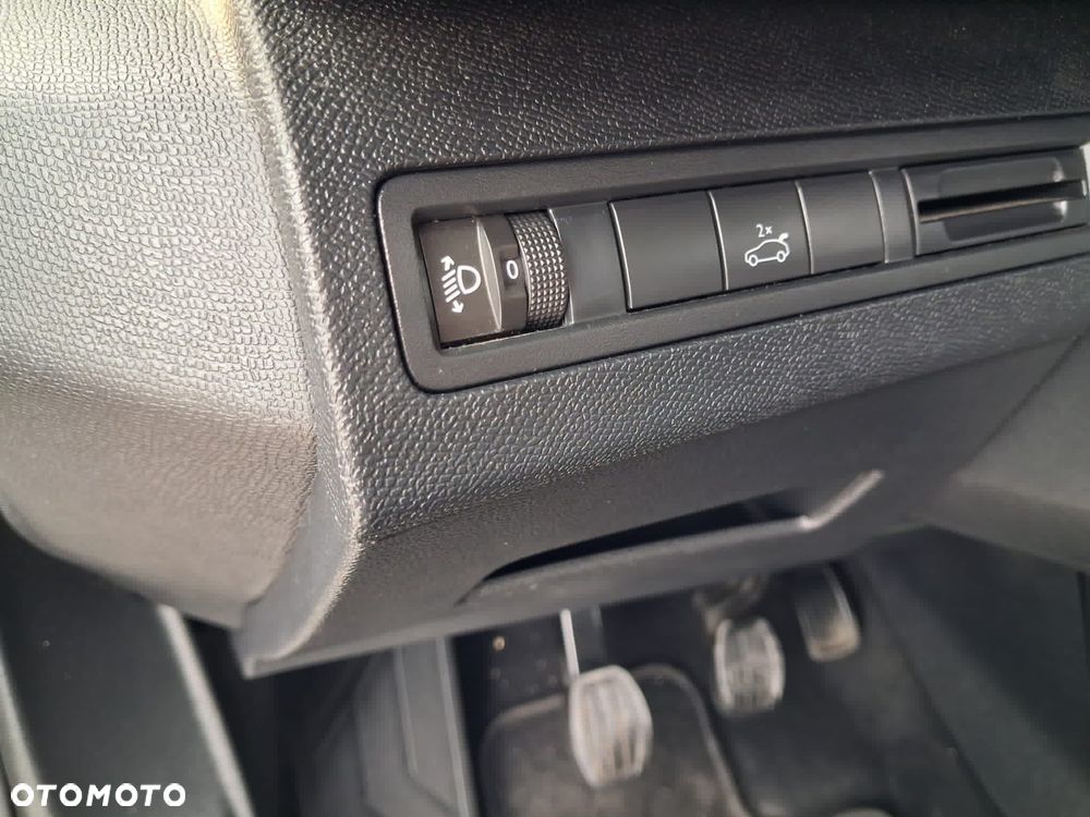 Peugeot 3008 PureTech 130 Stop & Start GPF Allure Business-Paket - 21