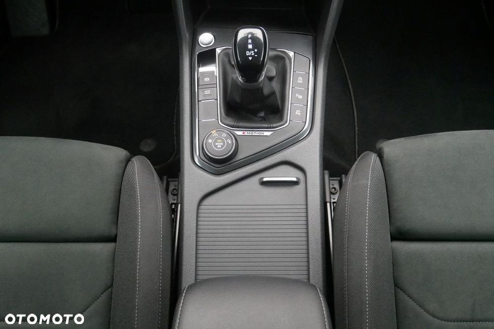 Volkswagen Tiguan 2.0 TDI SCR Elegance DSG - 11