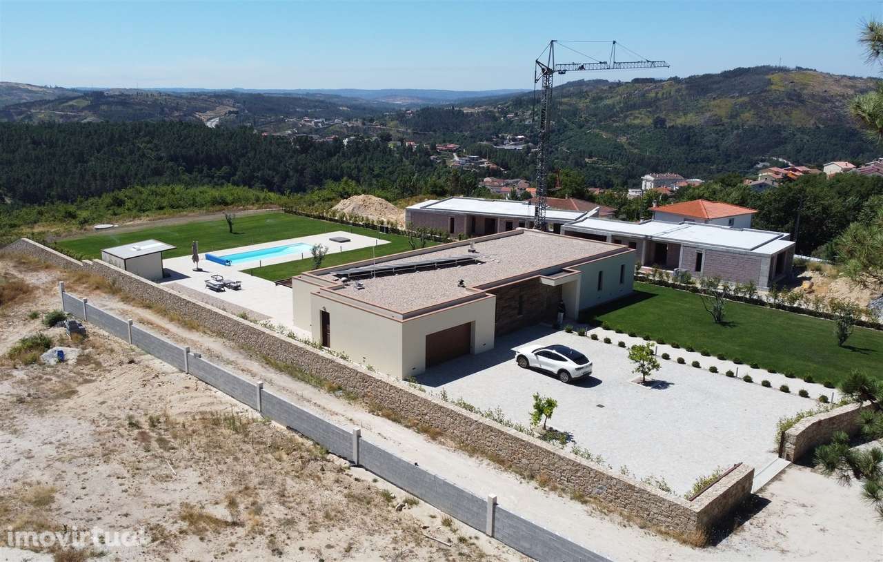 Moradia Isolada T3 Venda em Castro Daire,Castro Daire - Grande imagem: 3/60