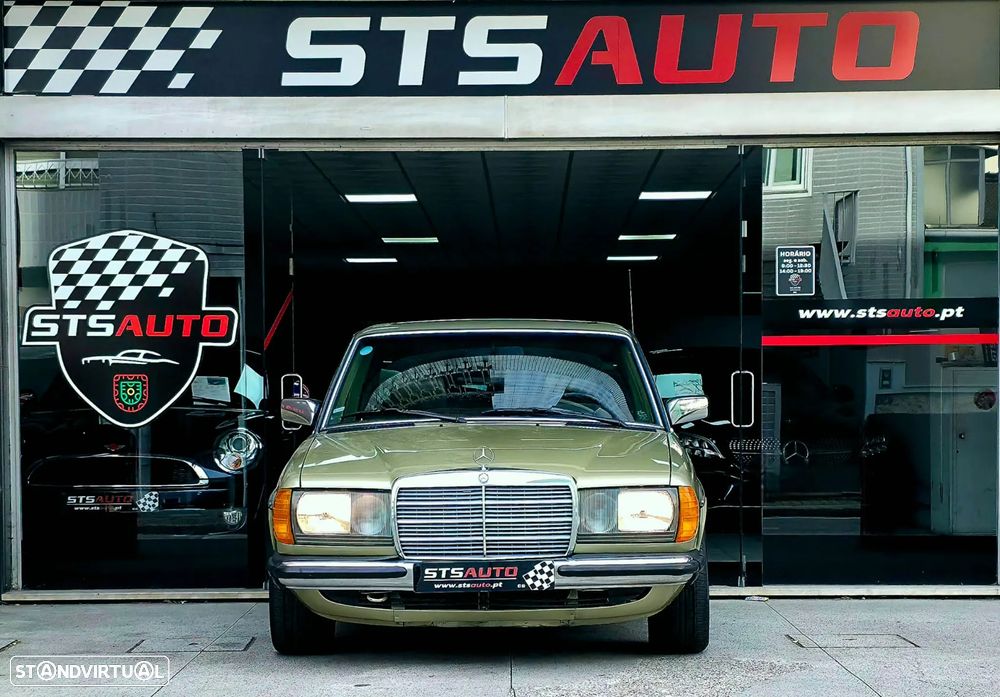 Mercedes-Benz W123 (1976-1986) 300 D - 11