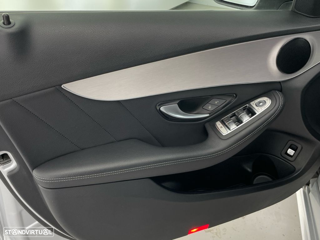 Mercedes-Benz C 300 de AMG Line - 18
