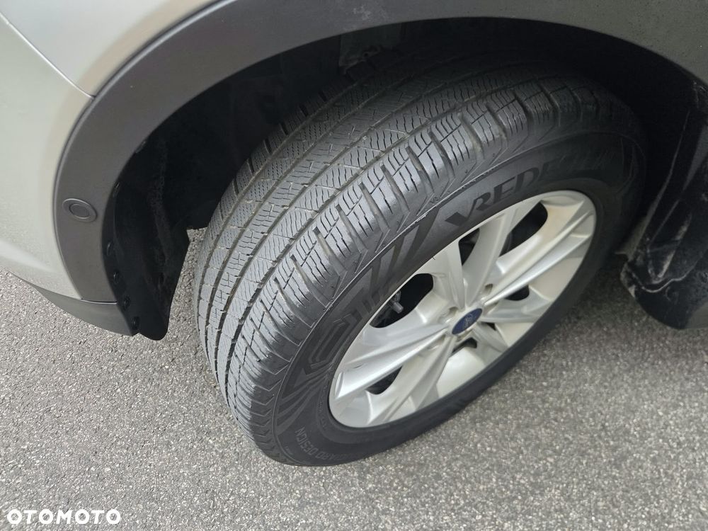 Ford Kuga 1.5 EcoBoost 2x4 Business Edition - 35